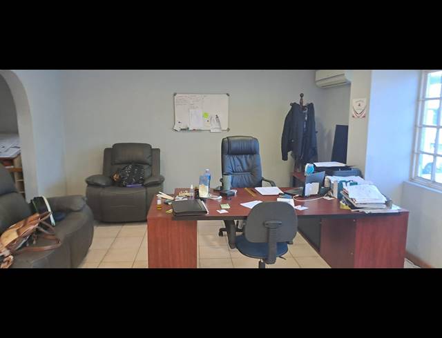 231M² WAREHOUSE FOR SALE IN UMGENI BUSINESS PARK